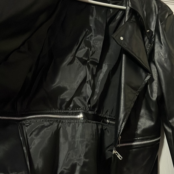 Cool crop faux leather jacket - Picture 4 of 6